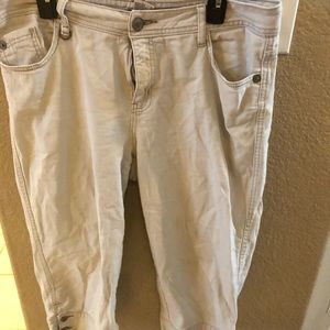 Faded Glory Women’s Pedal Pushers